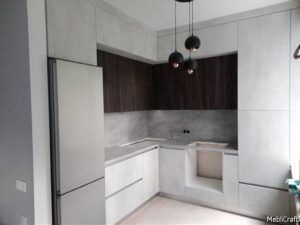 Кутова кухня з двох-ярусним верхом