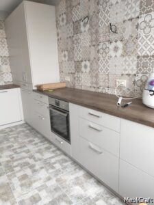 Кухня з фасадами з Acrylux Niemann matt світло-сірий кашемір